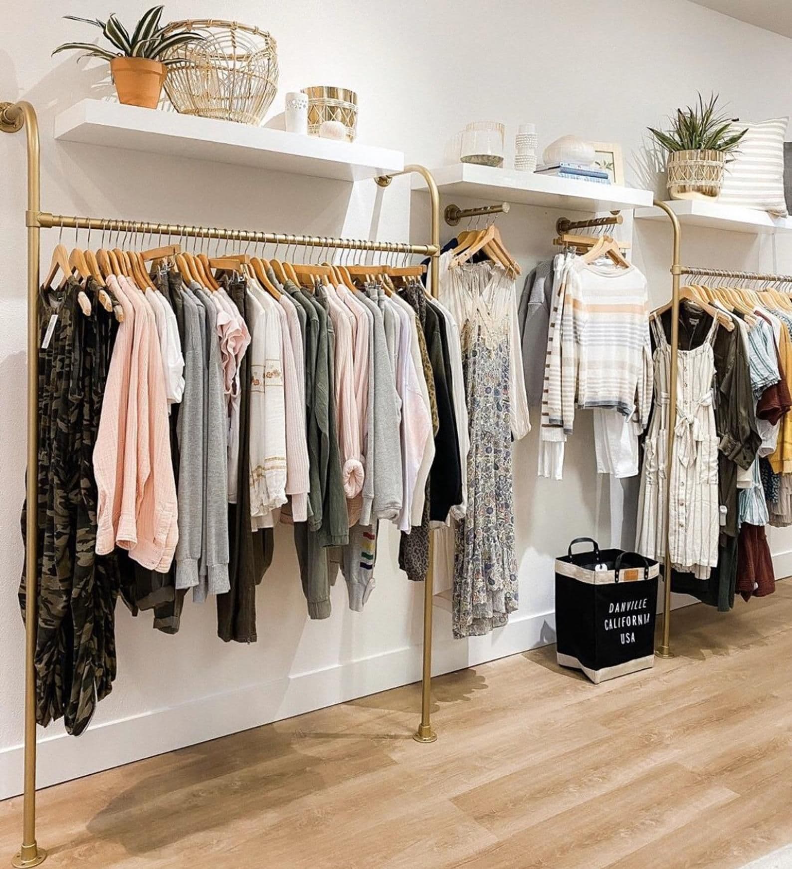 Zenah Shopping Preview